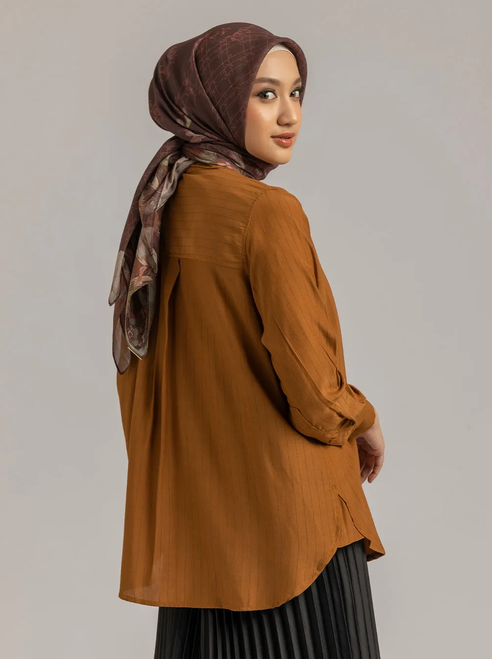 ANARA TOP PLAIN CHOCO