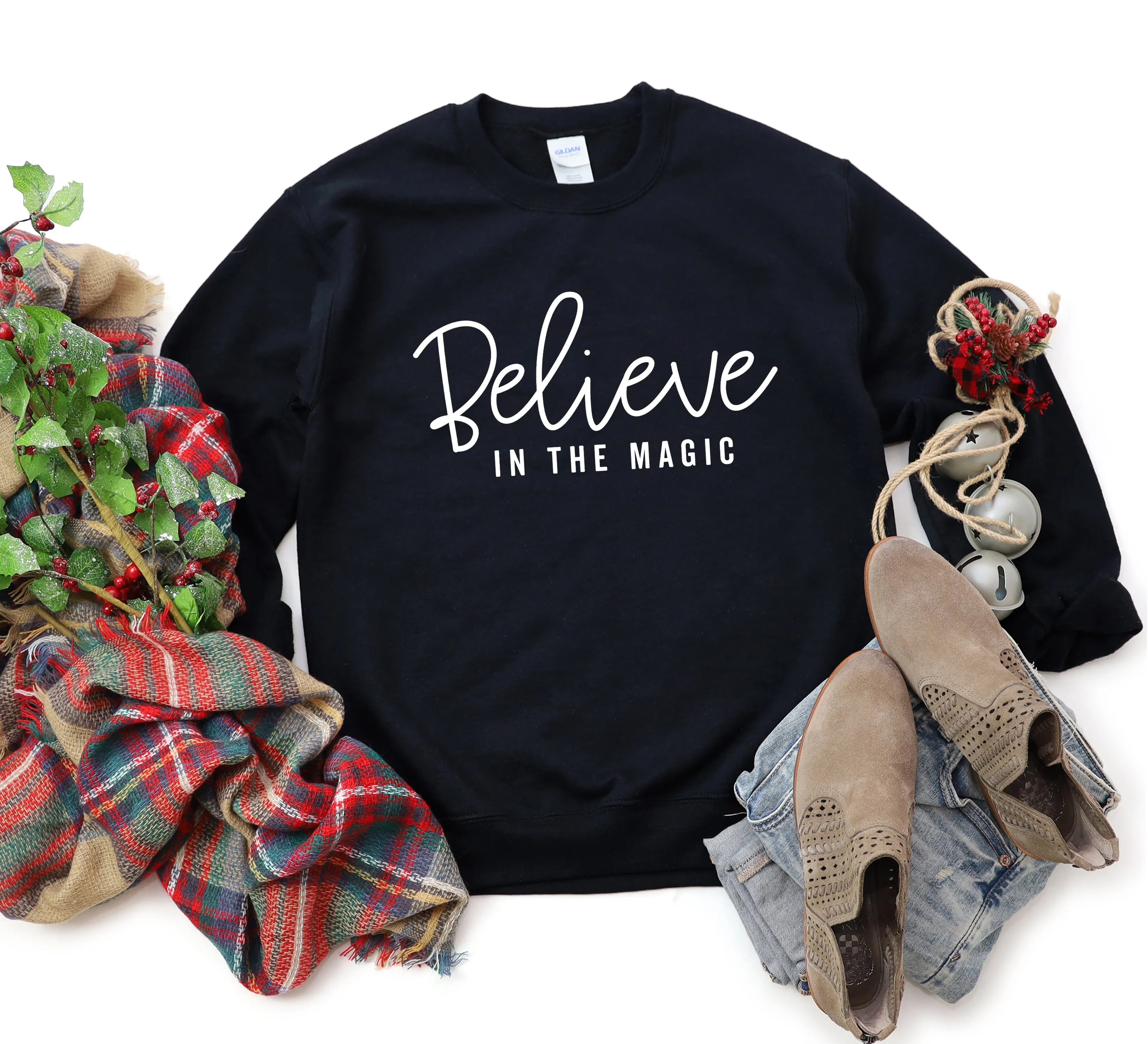 Believe In The Magic | Sweatshirt