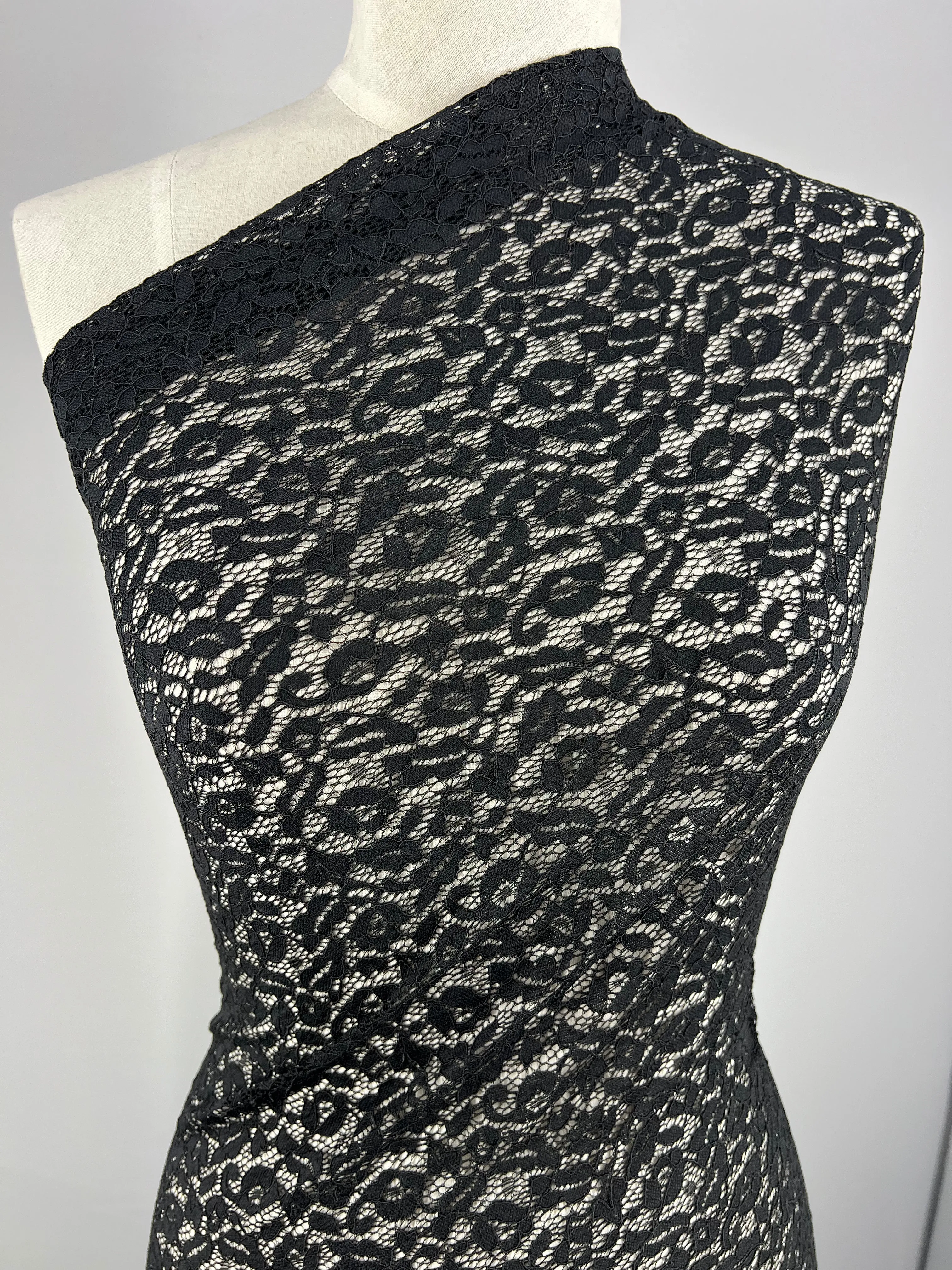 Black Lace - Ora  - 150cm