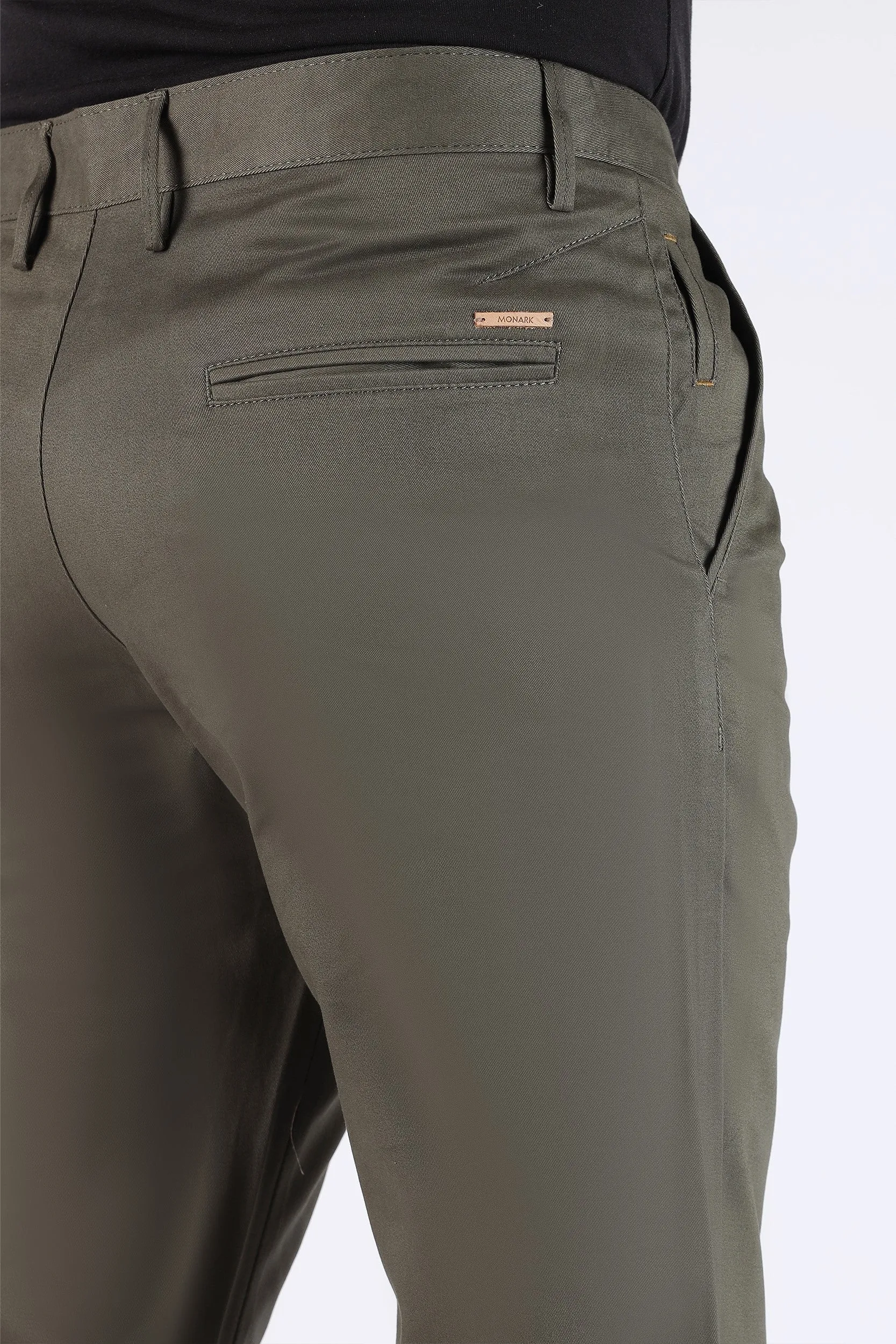 COTTON PANTS IN TAPPERED FIT