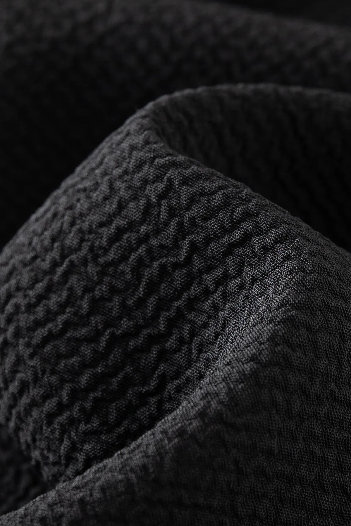 Fansilanen | Mirabelle Ruffle Black Dress