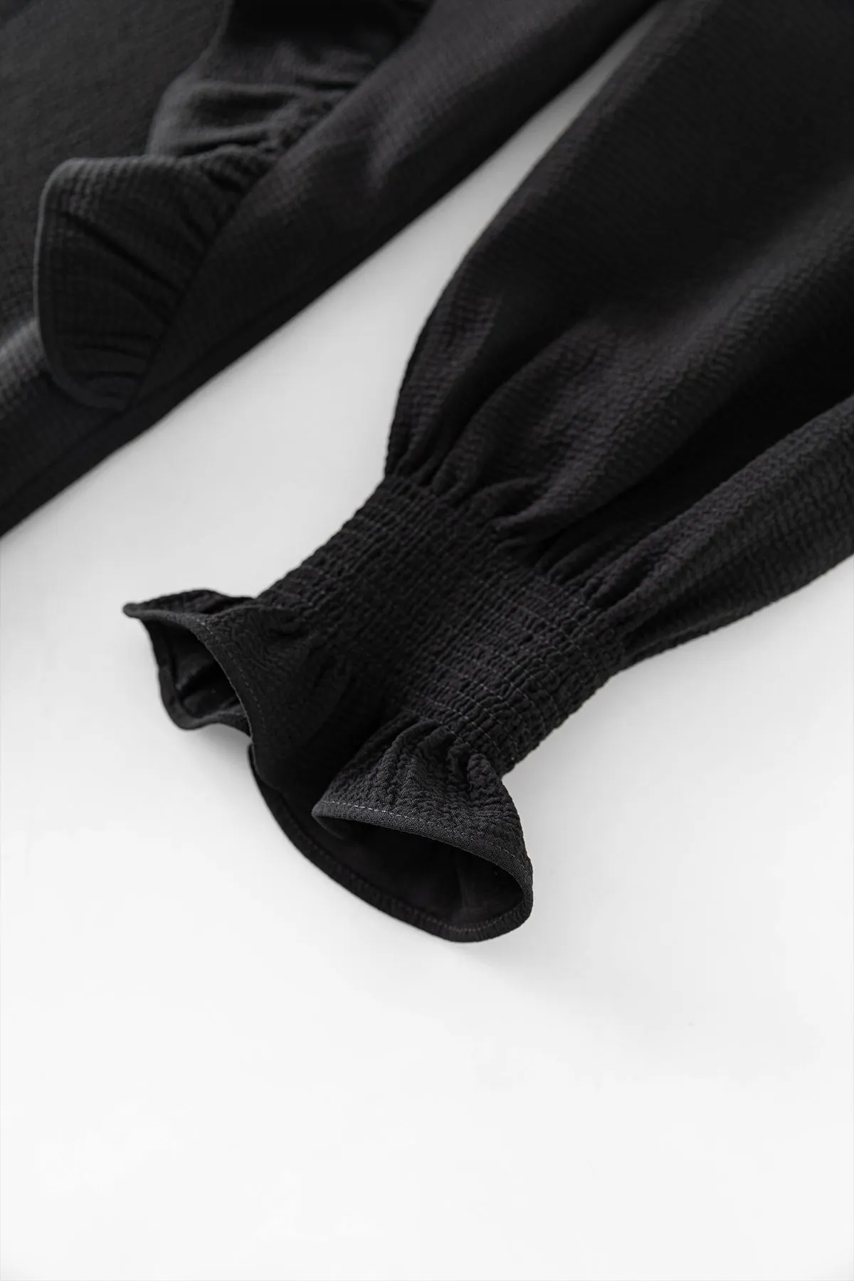 Fansilanen | Mirabelle Ruffle Black Dress