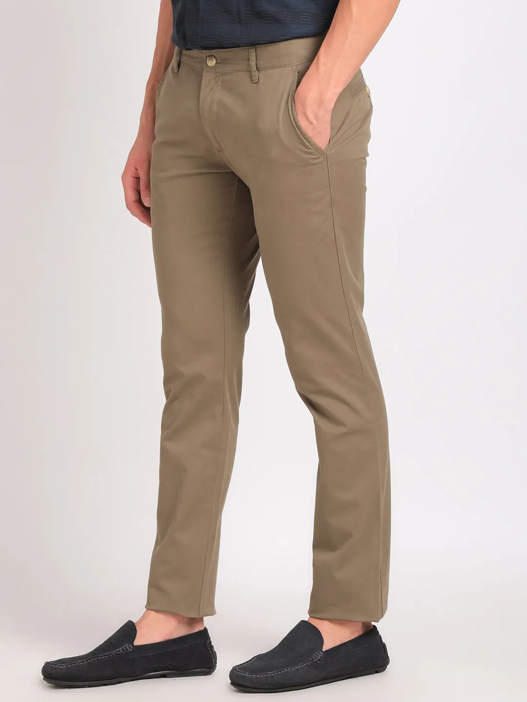 Men's Classic Chinos for Timeless Fashion