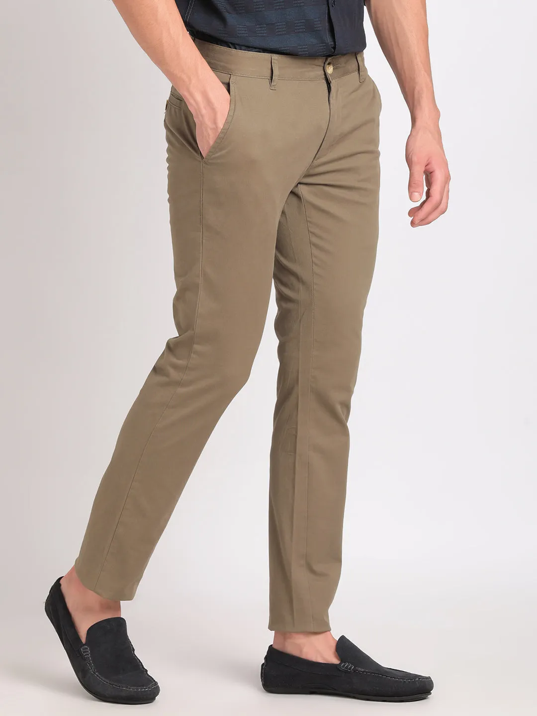 Men's Classic Chinos for Timeless Fashion
