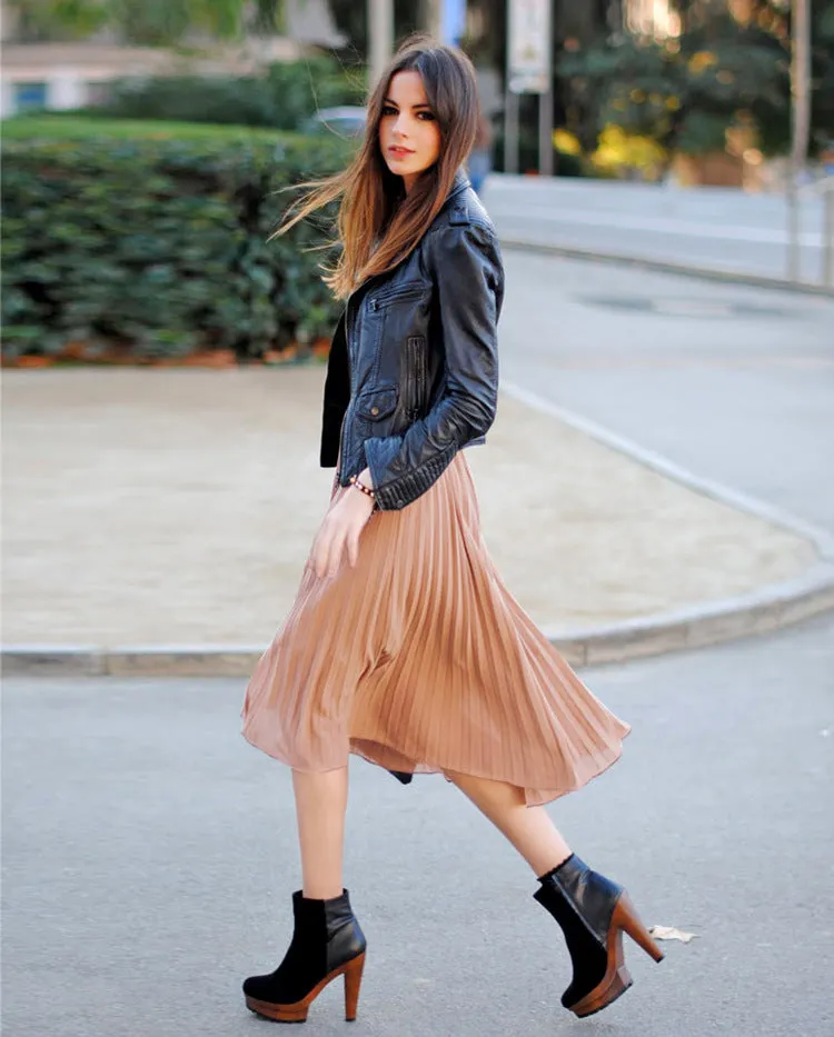 Pure Color Chiffon Pleated Big Short Skirt