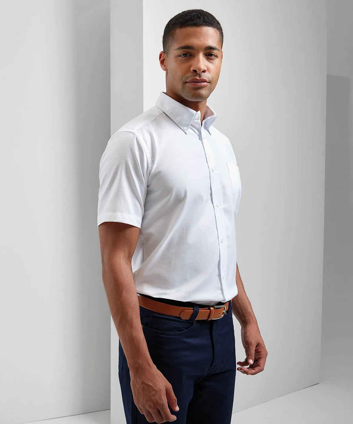 White - Signature Oxford short sleeve shirt